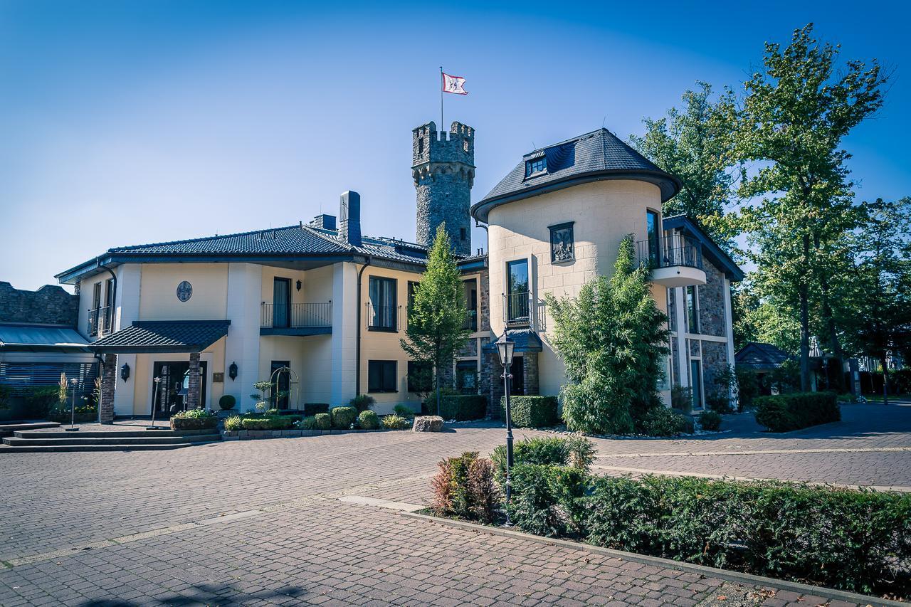 Relais & Chateaux Hotel Burg Schwarzenstein Geisenheim Exterior foto